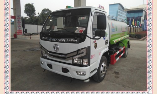 東風國六5噸灑水車發車了